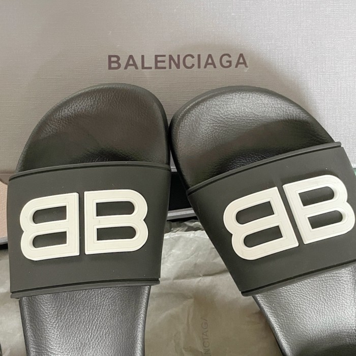 Pool Slides (Unisex)36-45=