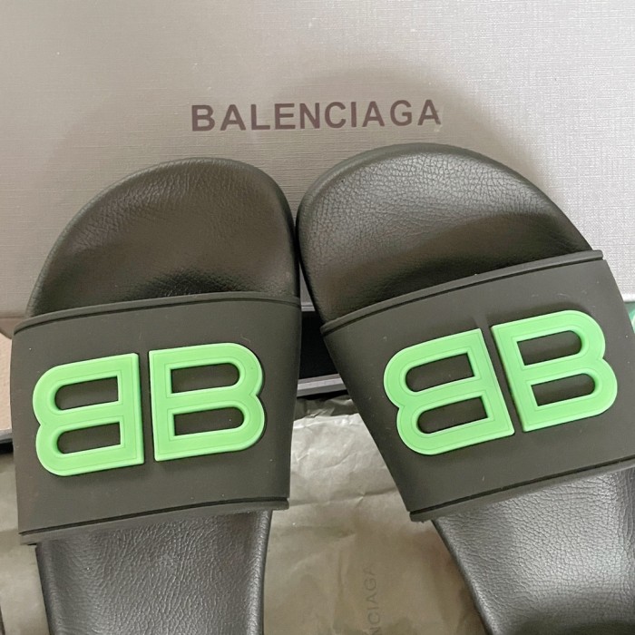 Pool Slides (Unisex)36-45=
