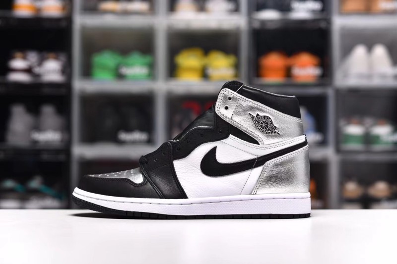 Air Jordan 1 Retro High OG Silver Toe(Unisex)36-47=