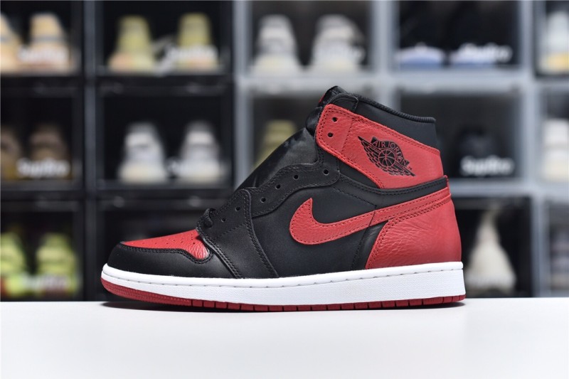 Air Jordan 1 Retro Bred Banned (Male)40-47=