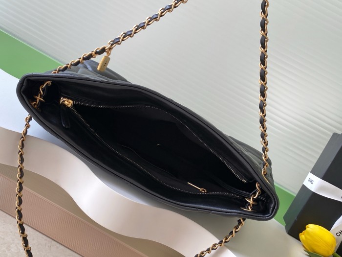 25K Medium Lambskin Messenger Bag “38x26x11cm” -089 =AS5740