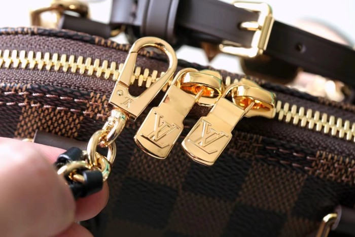PM Alma BB Shoulder Bag “23.5*17.5*11.5CM” 078