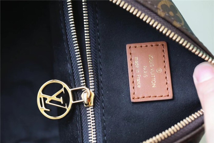 GM Loop Hobo Bag “38*30*10CM” 058
