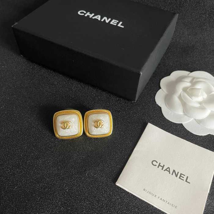 Earring 08=