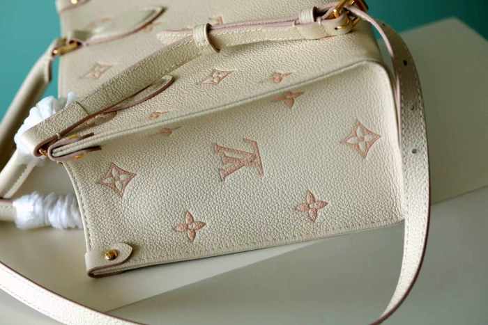 PM Onthego Tote “25*19*11.5CM” 058