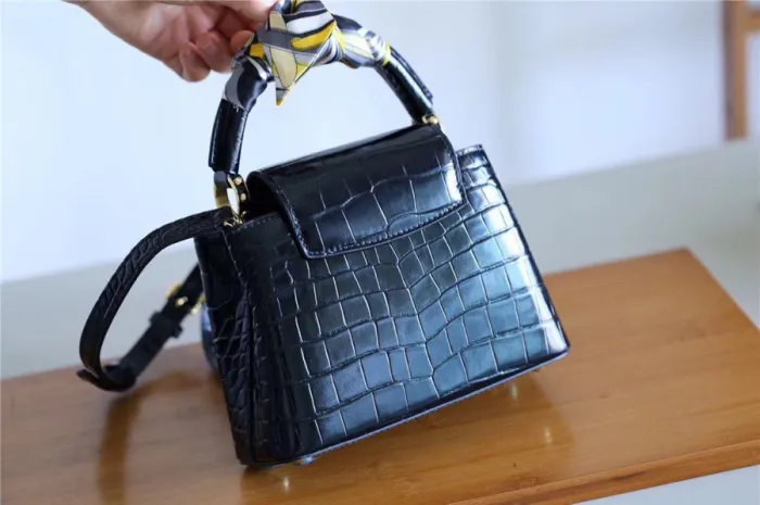 Capucines East West Mini “22*12*8CM” 029