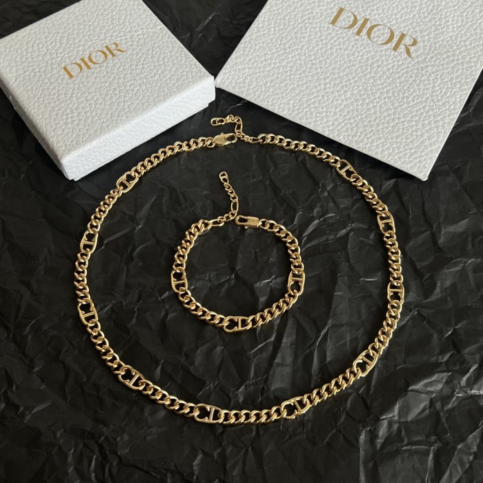 Necklace 531=