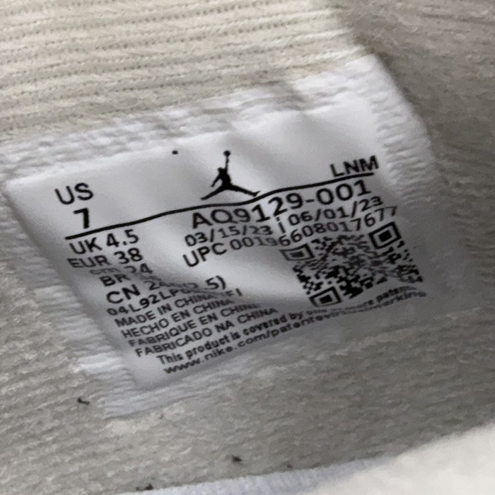 Jordan 4 Light iro(Unisex)36-47