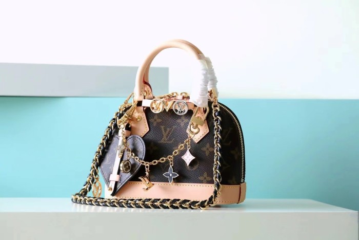 PM Alma BB Shoulder Bag “23.5*17.5*11.5CM” 078