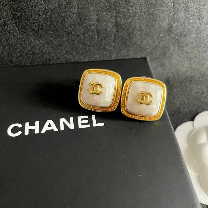 Earring 08=
