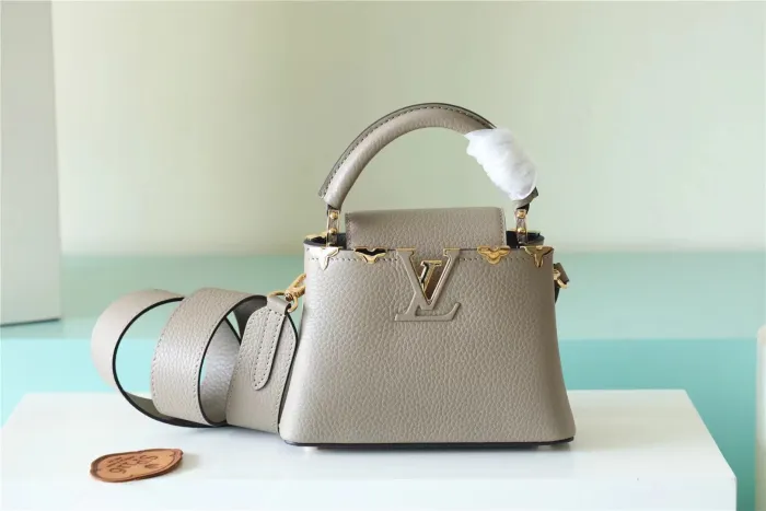 Capucines East West Mini “22*12*8CM” 009