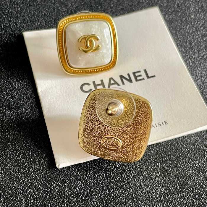 Earring 08=