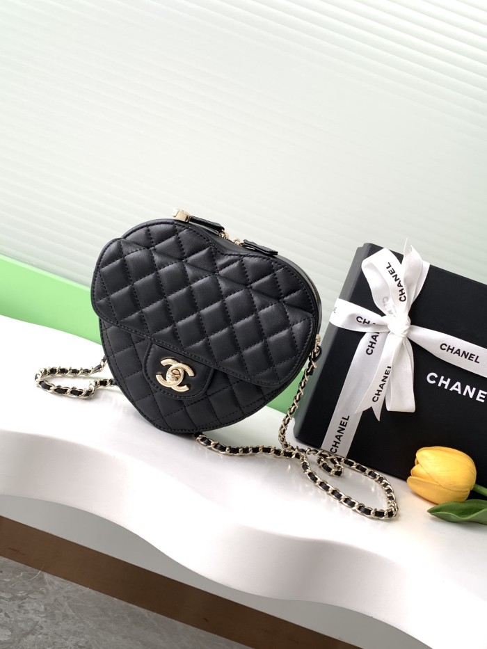 22C Heart Bag in Lambskin “18x16.5x6.5cm” -006 =AS3191