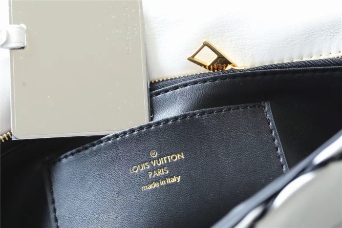 GM GO-14 Shoulder Bag”31*19.5*11CM“-009