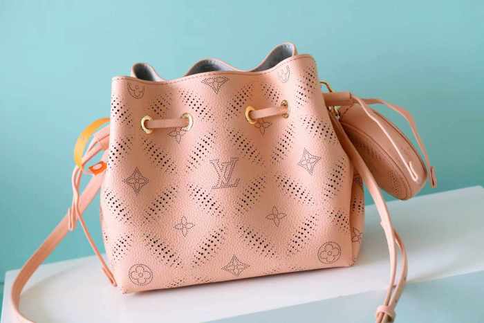 PM Bella Tote “22*19*14CM” 008