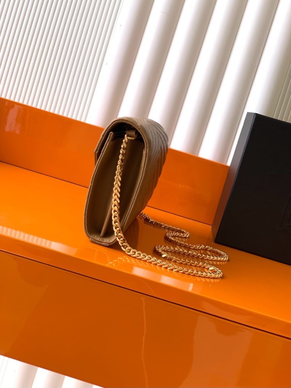 CASSANDRE CHAIN WALLET  22.5*14*4CM  -084=