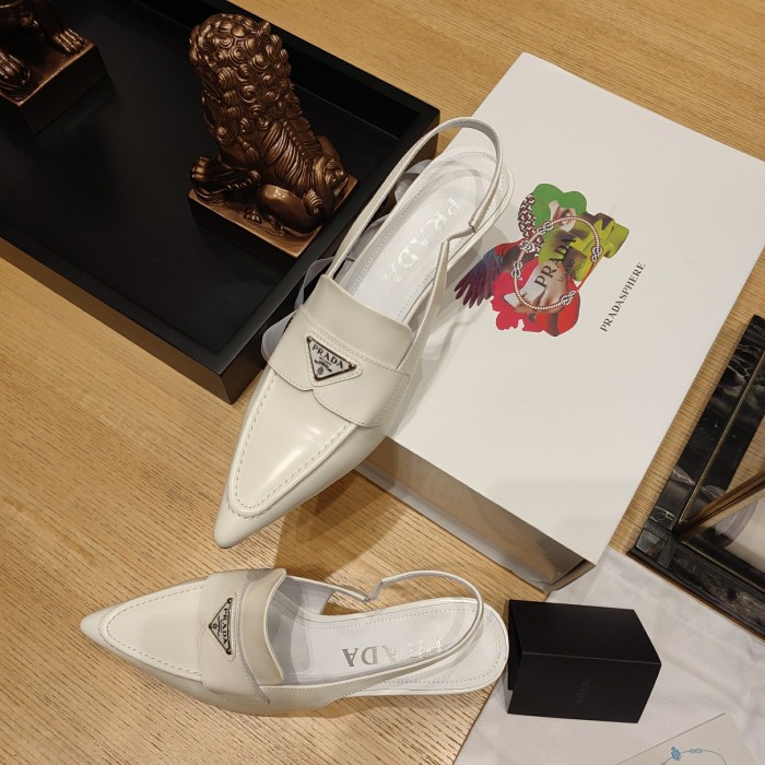 Triangle Logo Pointed Toe Kitten Heel Slingbacks (Female)36-41=