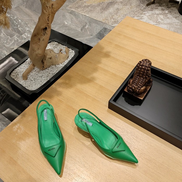 Leather Slingback Pumps with Triangle Logo(Female)36-41=