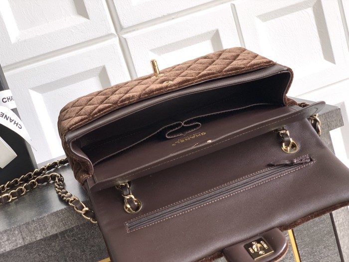 26C Classic Flap Medium Velvet “25.5x16x7cm” -056 =A01112