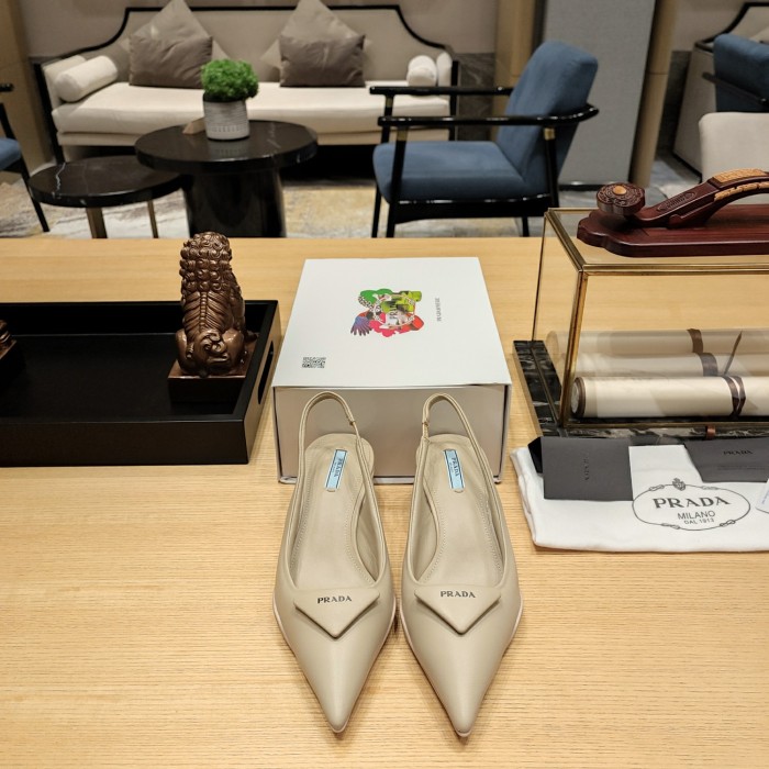 Leather Slingback Pumps with Triangle Logo(Female)36-41
