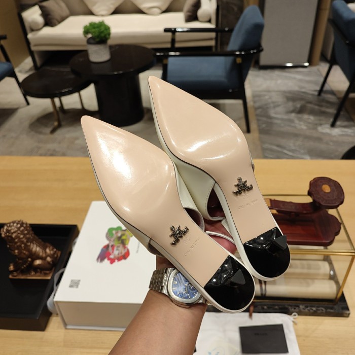Triangle Logo Pointed Toe Kitten Heel Slingbacks (Female)36-41=