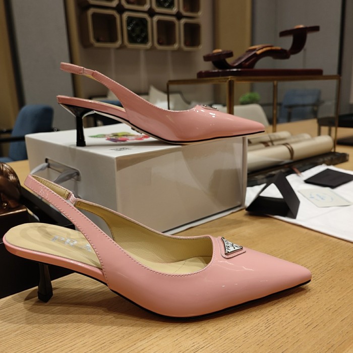 Triangle Logo Pointed-Toe Kitten Heel Slingbacks (Female)36-41=