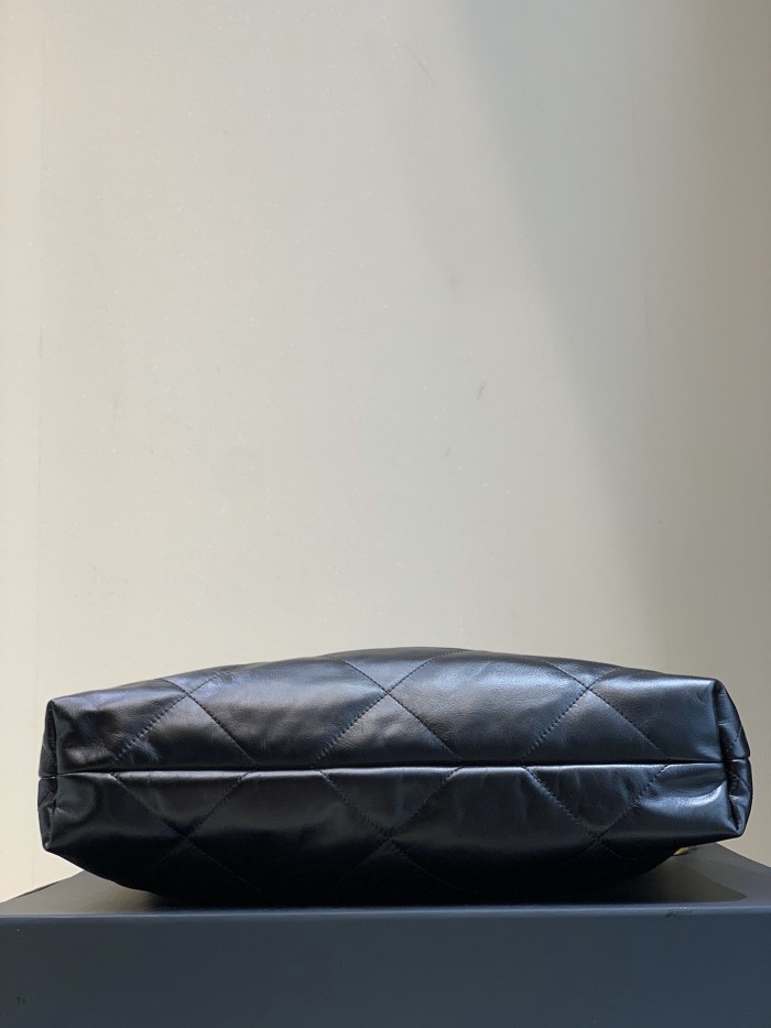 25P 22 Bag Large Shiny Lambskin “42x39x8cm” -0311 =AS3261