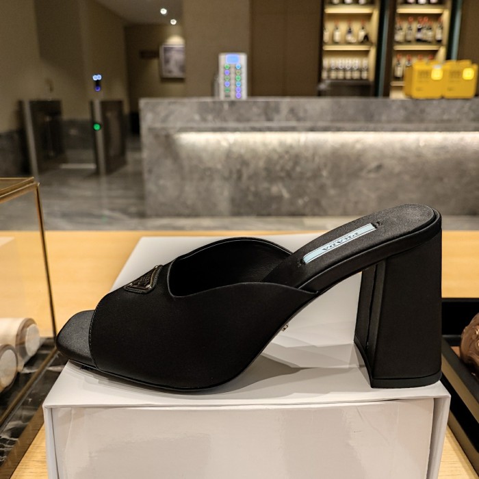 Satin Triangle Logo Block Heel Mules (Female)36-41=