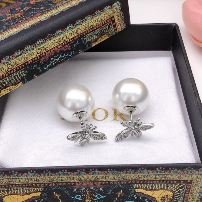 Earring 24=