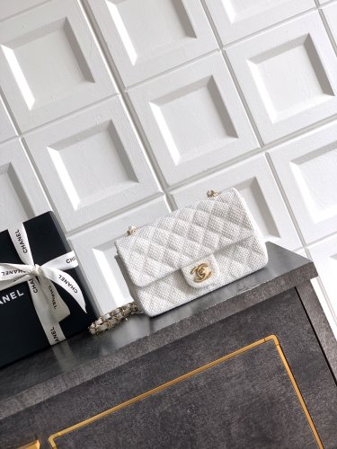 26C Classic Flap Mini Woven Raffia “20x13x7cm” -057 =A69900