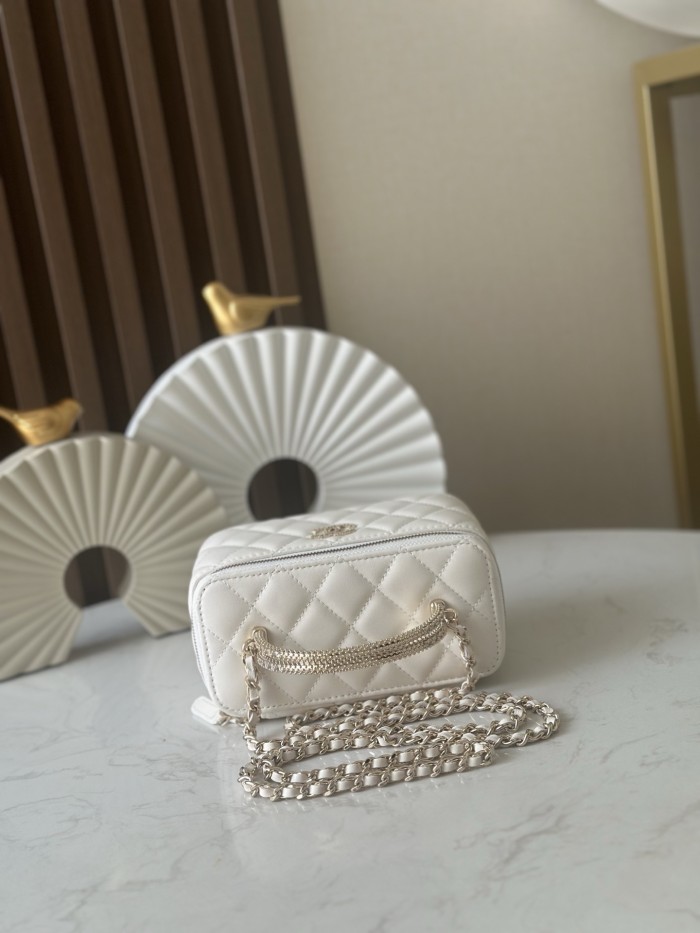 25B Vanity Case Mini Pearl Handle “17x10x8cm” -016 =A66068