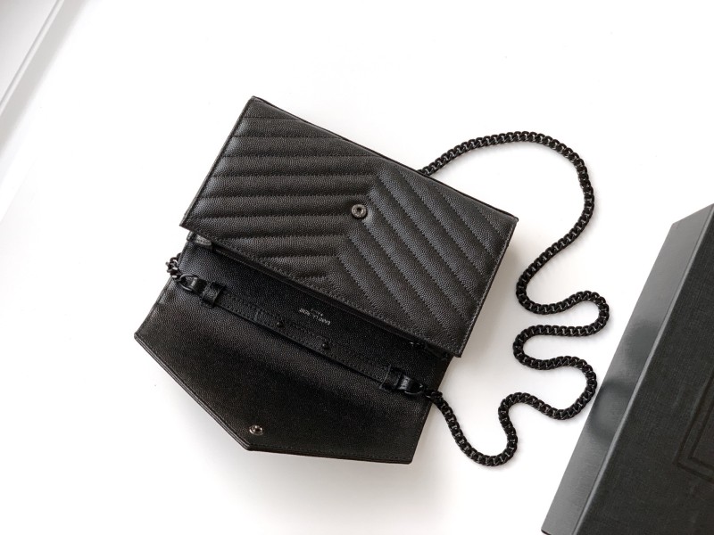 CASSANDRE CHAIN WALLET  22.5*14*4CM  -084=