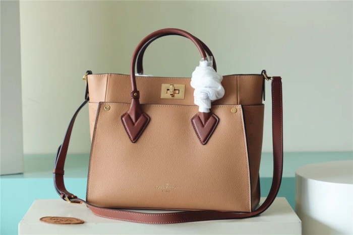 MM Blossom Tote “25*20*12CM” 049