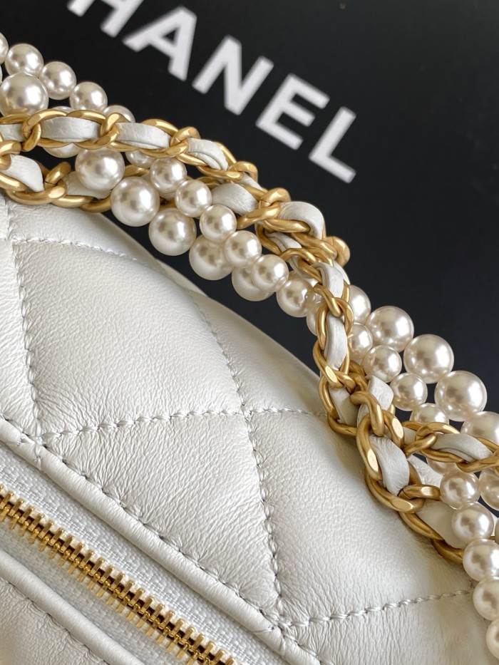 26C Hobo Mini Lambskin Pearl Chain “13x23.5x7.5cm” -037 =AS5898
