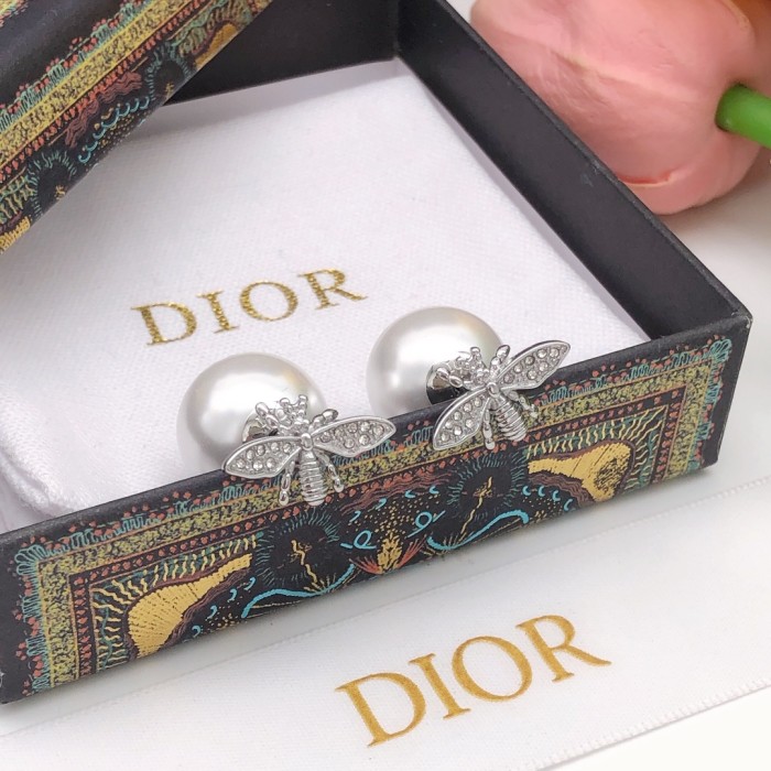 Earring 24=