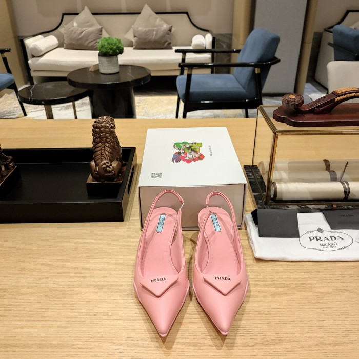 Leather Slingback Pumps with Triangle Logo(Female)36-41=