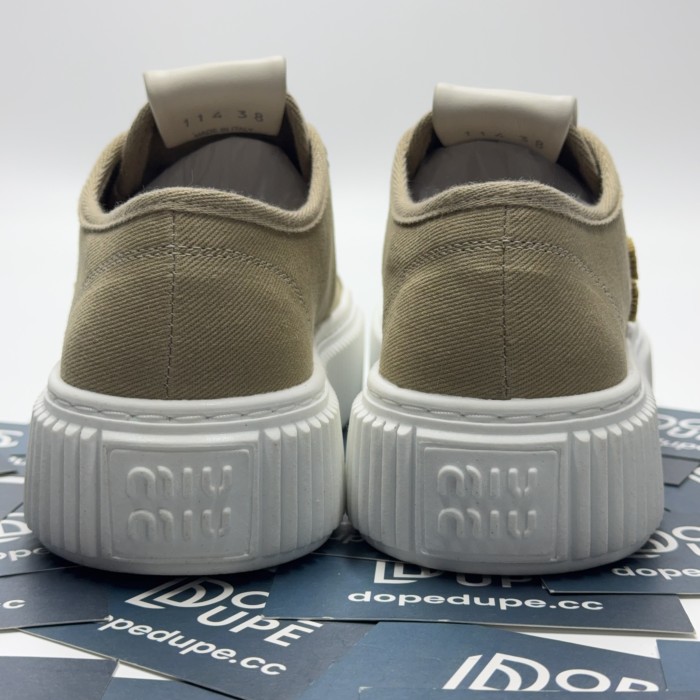 Low Top Sneaker (Female)36-40
