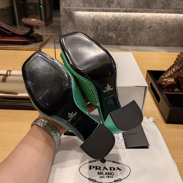 Crystal Silk Logo Mule (Female)36-41=