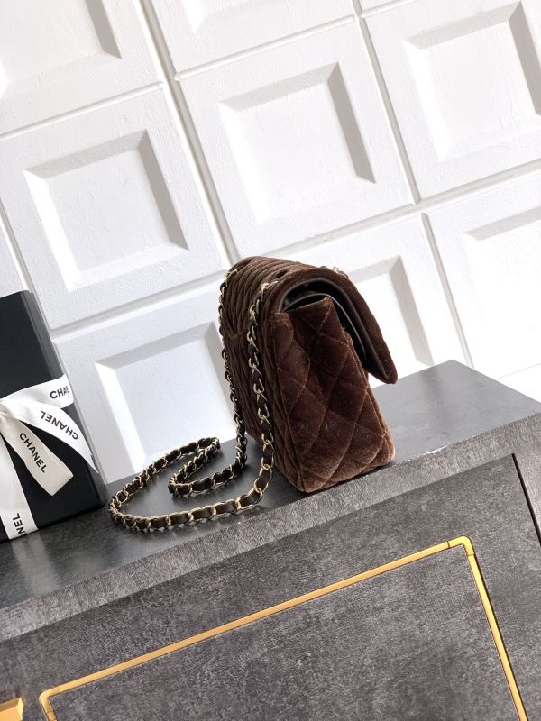 26C Classic Flap Medium Velvet “25.5x16x7cm” -056 =A01112