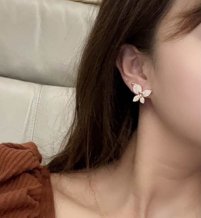 Earring 08=