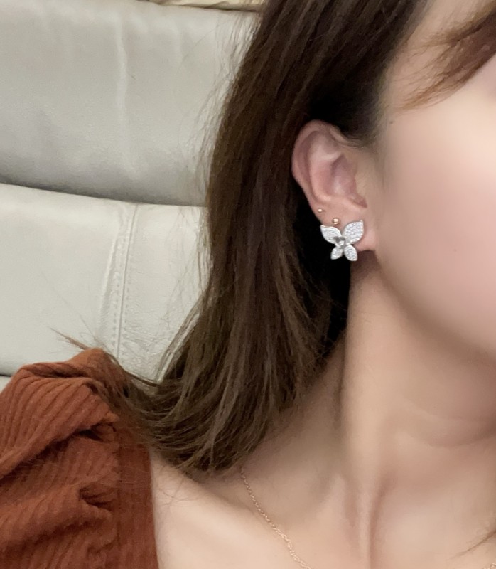 Earring 08=