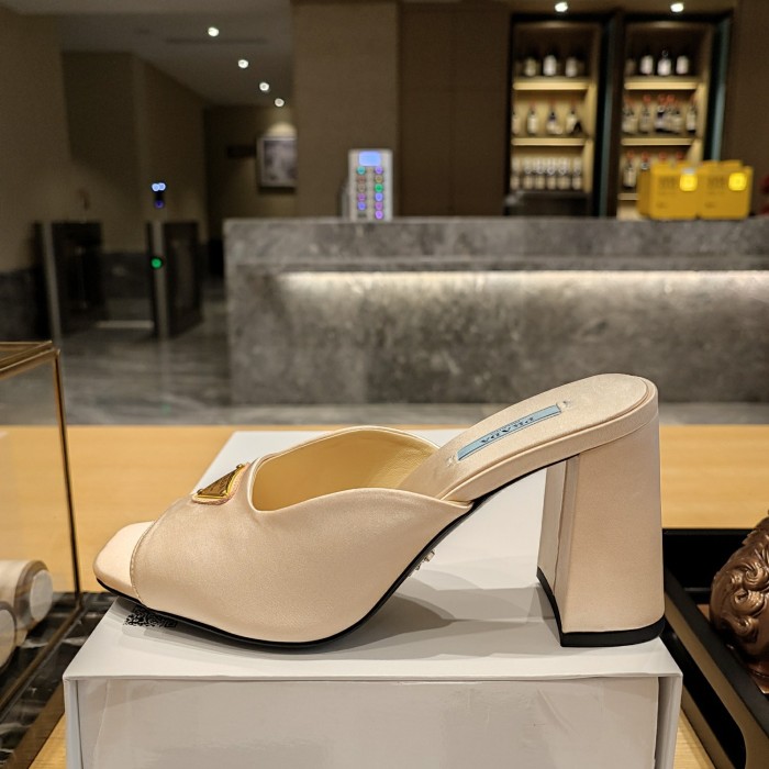 Satin Triangle Logo Block Heel Mules (Female)36-41=