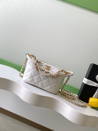26C Hobo Mini Lambskin Pearl Chain “13x23.5x7.5cm” -037 =AS5898