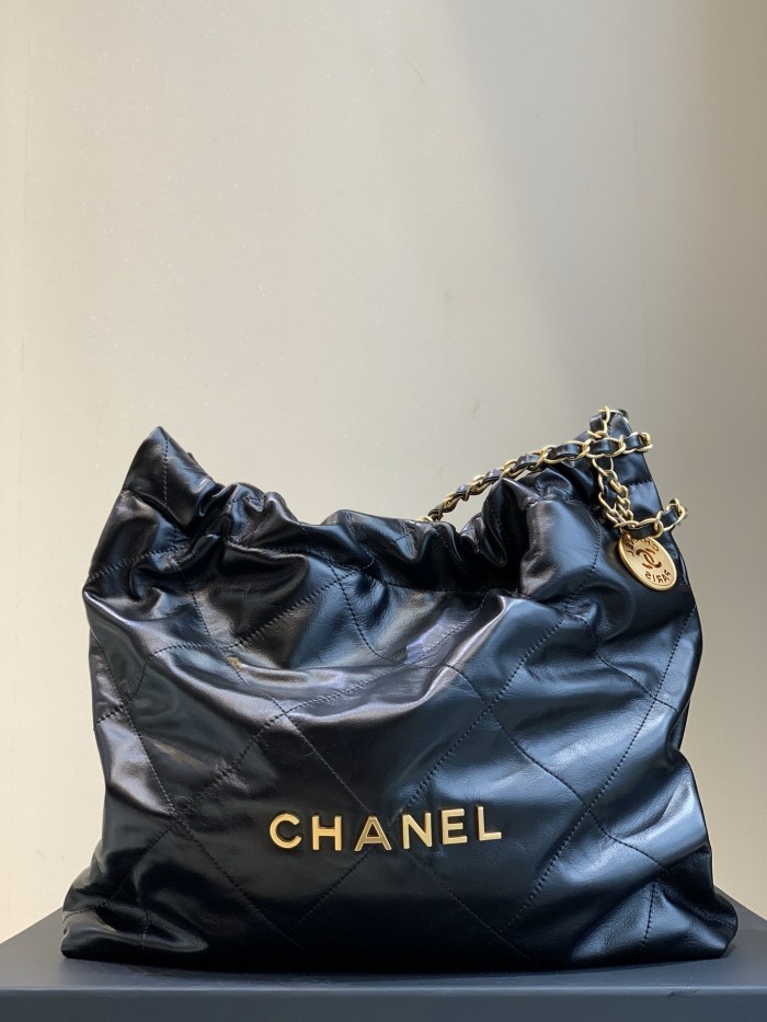 25P 22 Bag Large Shiny Lambskin “42x39x8cm” -0311 =AS3261
