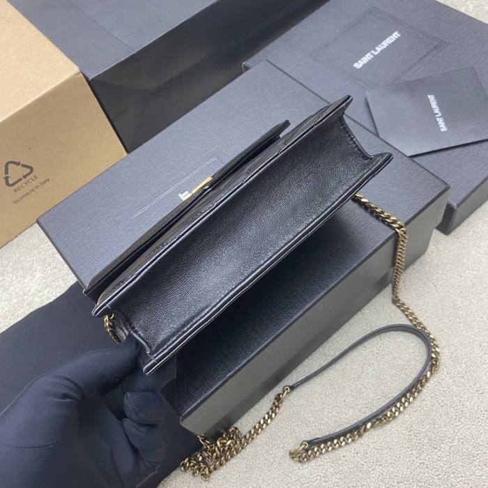 Cassander Envelope Chain Wallet  19*11.5*4CM  -084=