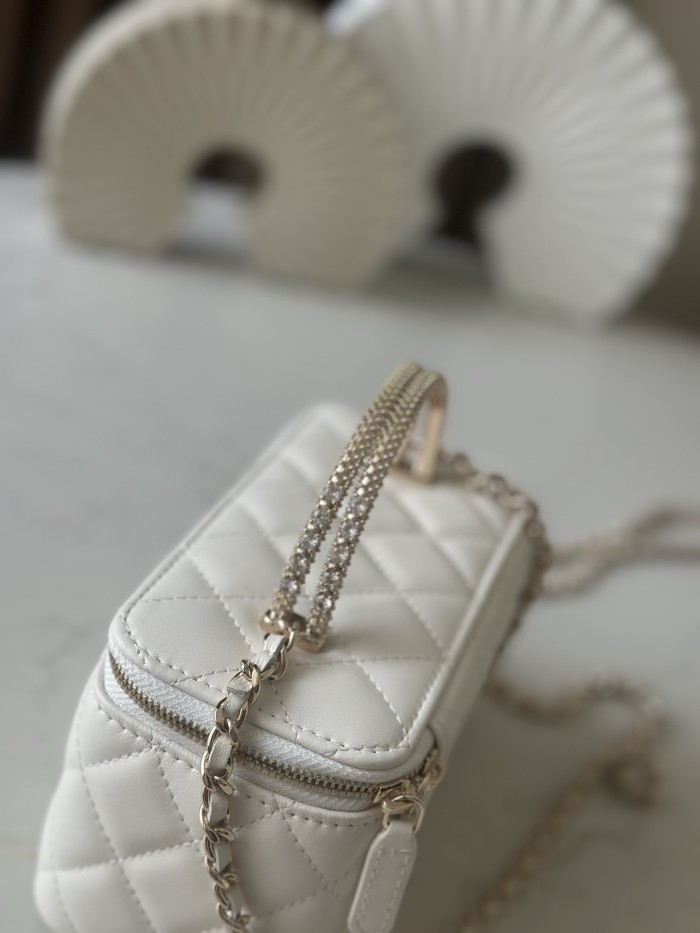 25B Vanity Case Mini Pearl Handle “17x10x8cm” -016 =A66068