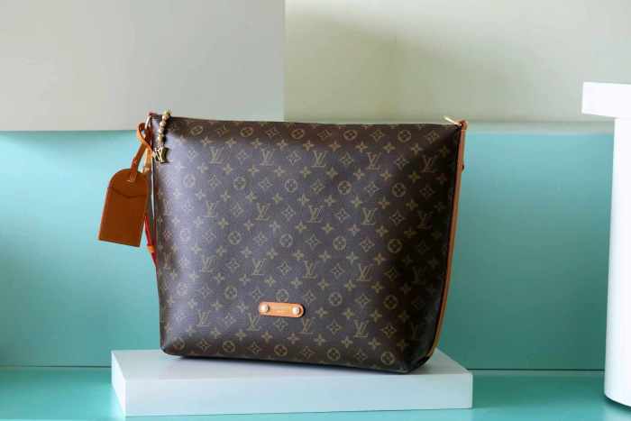 Vagabond Hobo “38*35*12CM” 007