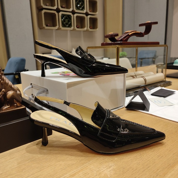 Triangle Logo Pointed Toe Kitten Heel Slingbacks (Female)36-41=