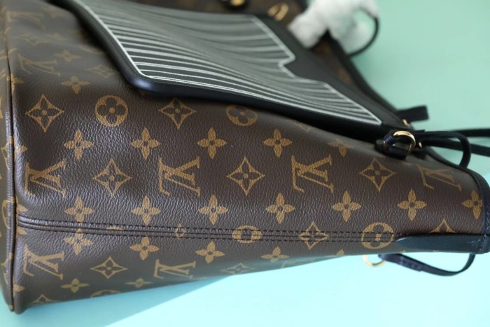 Neverfull Tote “31*28*14CM” 057