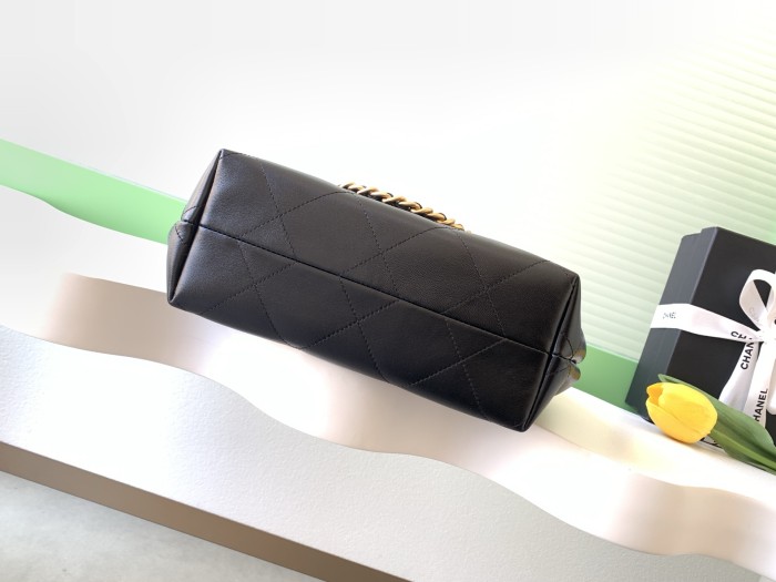 26C Hobo Medium Shiny Calfskin “24x31x10cm” -058 =AS5970